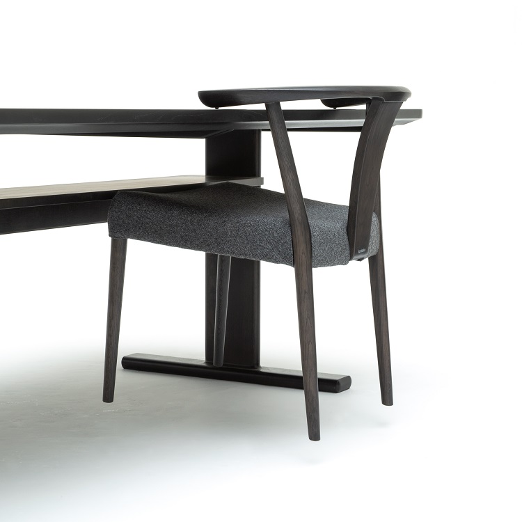 アームチェア CW4600 ダークグレー シアーブラック 通販 | 【公式