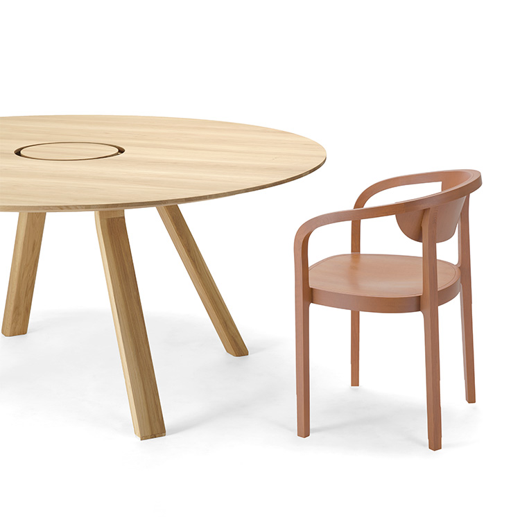 Chesa Chair（チェーサチェア） C3320A Terracotta 通販