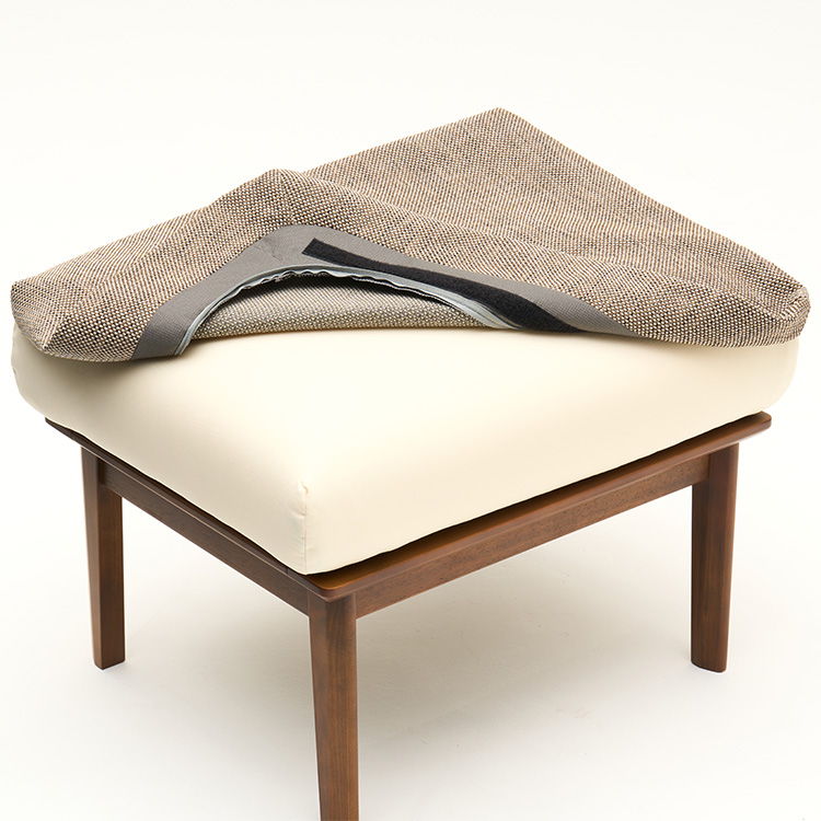 美品カリモク オットマン スツールWG3006LF 送料無料