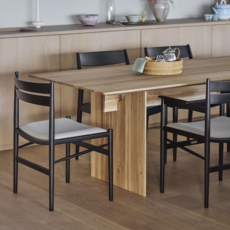 KARIMOKU CASE】N-DC05 Dining Chair Moss-014/Smoked Oak