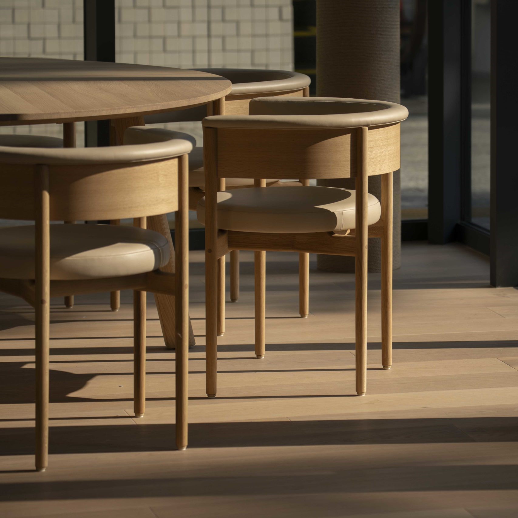 KARIMOKU CASE】N-SC01 Dining Chair Leabelle White/Pure Oak