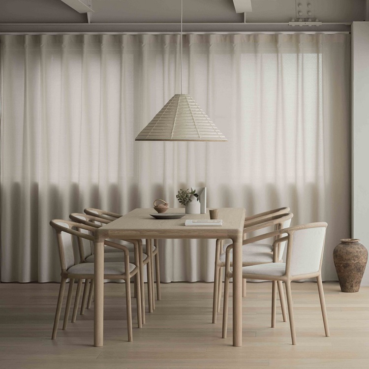 【2024年購入】カリモクケース　ダイニングテーブル　ピュアオーク　カリモク 2024年購入】カリモクケース ダイニングテーブル ピュアオーク