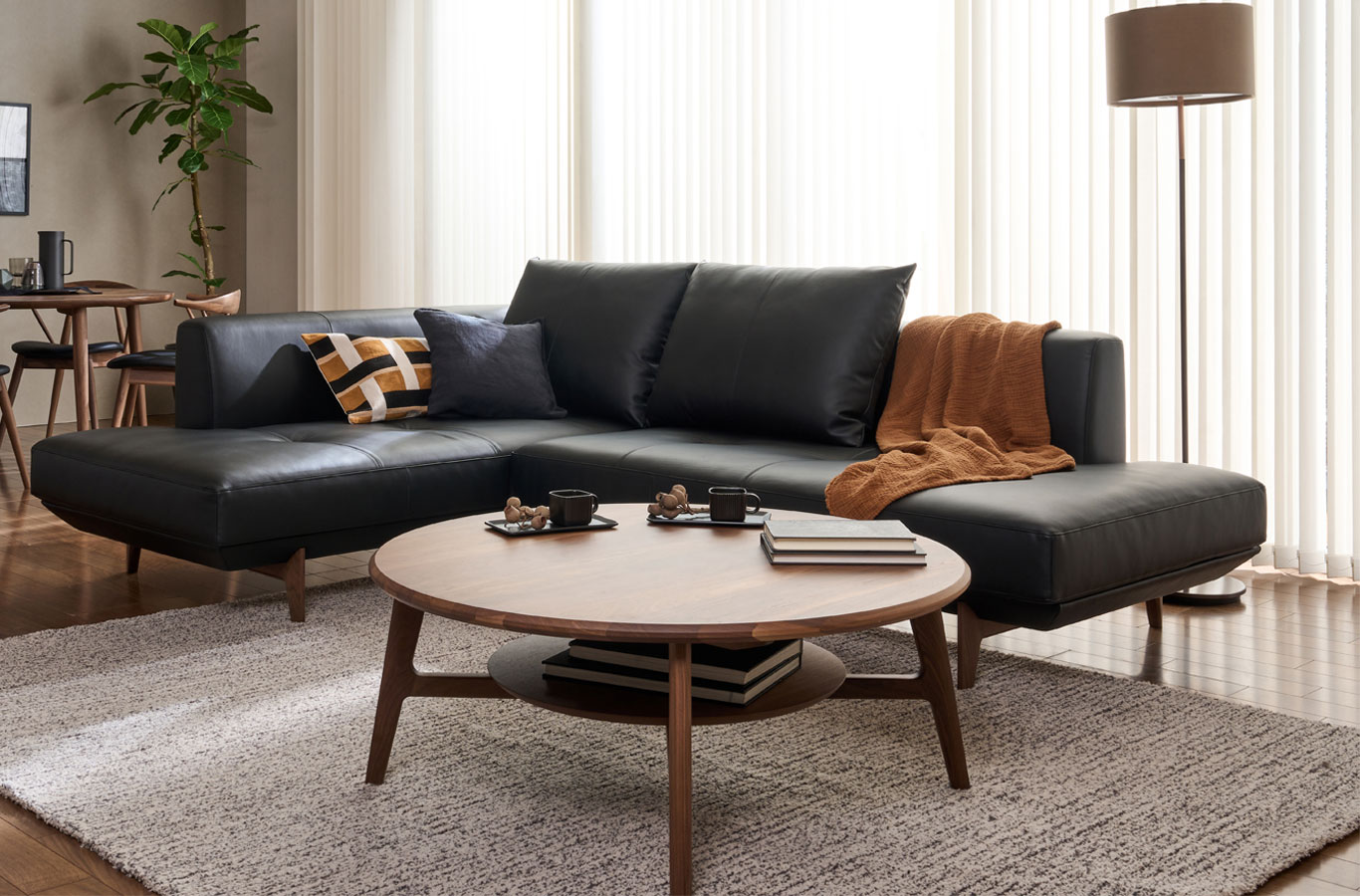 デザイン性と機能性を兼ね備えたリビングテーブル・サイドテーブル特集